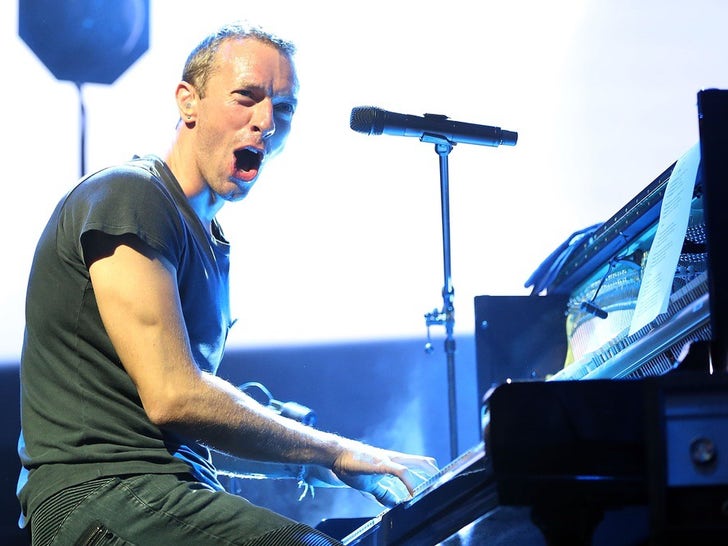 c5c4763cca7647b2887ddec440b1a004_md Coldplay Performance Photos