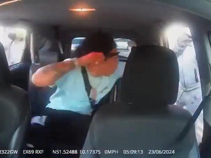 c6ae1bf15ab24ec596af6f8be5bdb144_md 072624_car_fight-sg7