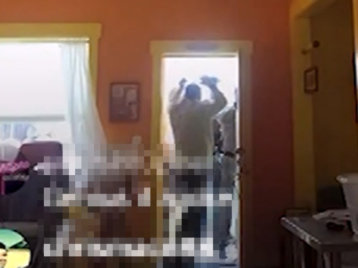 c78bfbf1920c4a3f96fd367a77b8f867_md 082924-doug-stanhope-search-warrant