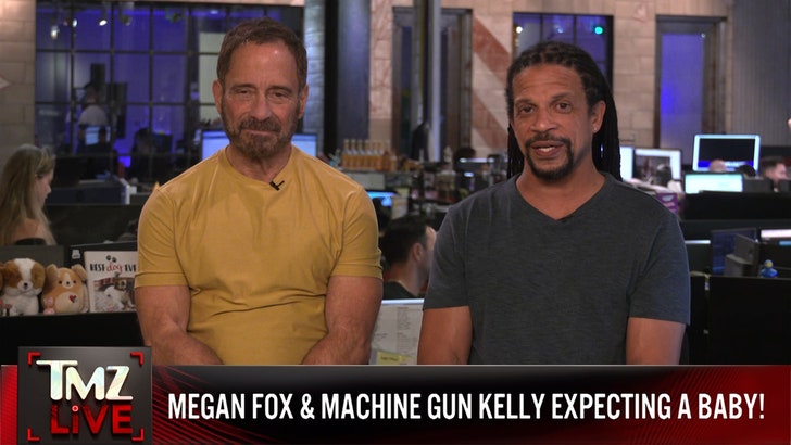 c8151a80bd7349babe8bcbe4a014f1a4_md 111124_tmz_live_mgk_fox_kal