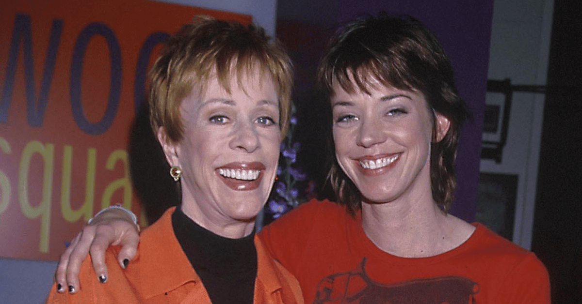 carol-burnett-spiritual-connection-late-daughter-carrie-out-of-body-experience-6-1764186841983 Photo of Carol Burnett and Carrie Hamilton