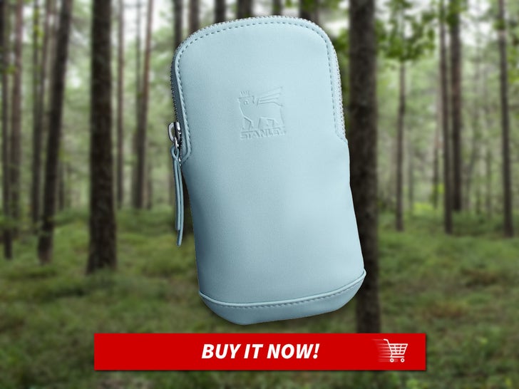 cbdf67b8cb2f4e979bdabd61564aa3fb_md STANLEY-Cross-Bottle-Essentials-Case-Max-MAIN