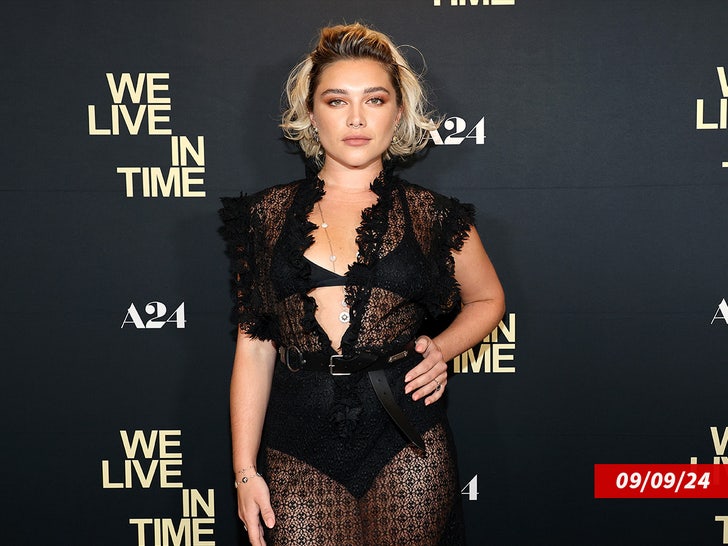 cc6b7af904c4475cb751249488db147d_md florence pugh