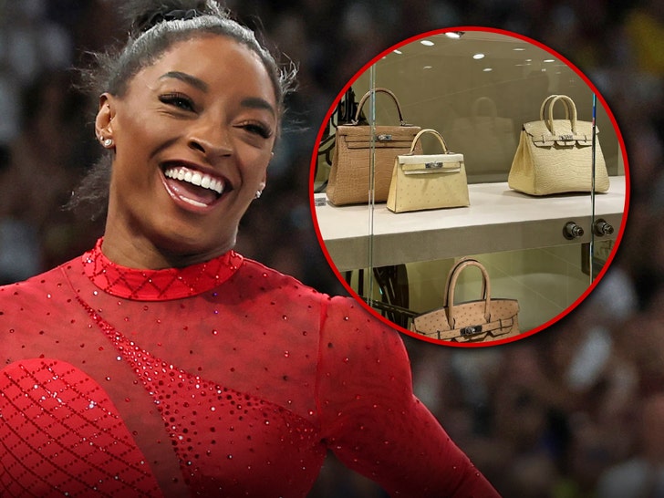 ce861985e40a4cffabdfed8dfdba3b84_md simone biles getty purses 1