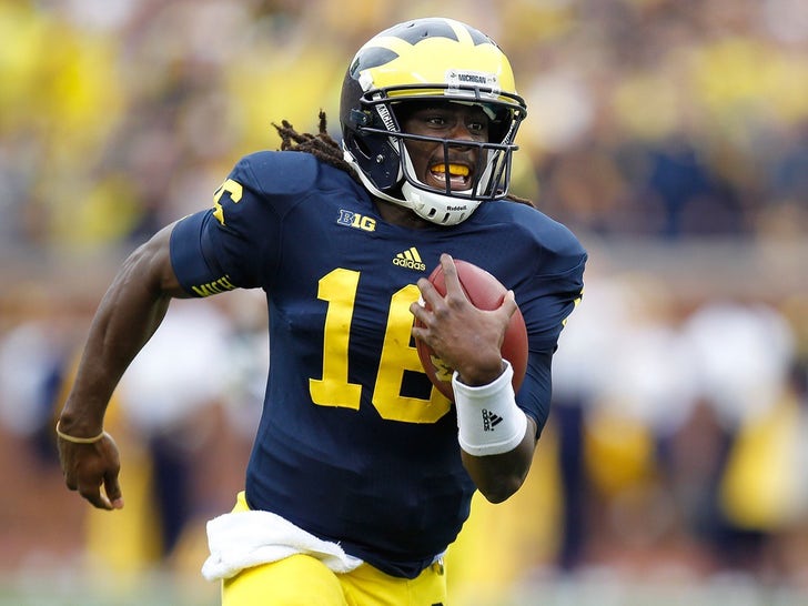 Denard Robinson On The Field