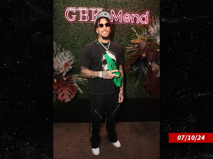 d2006801e45149f79801699e89df759d_md liangelo ball