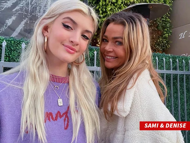 d22c0d131a1f45be8526235261f5dc9a_md Sami & Denise