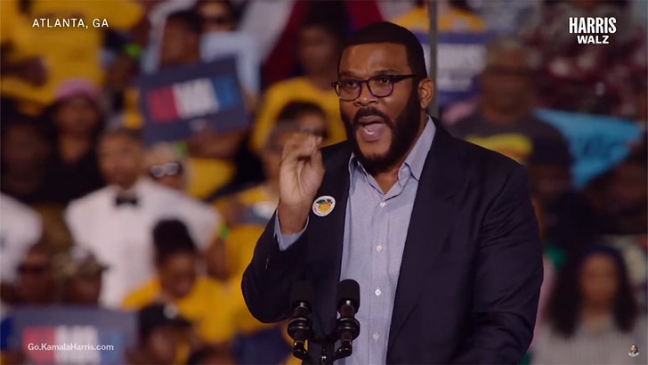 d253593ea8a548a8ad27263e2268dd5f_md 102424-kamala-harris-rally-bruce-tyler-perry-kal