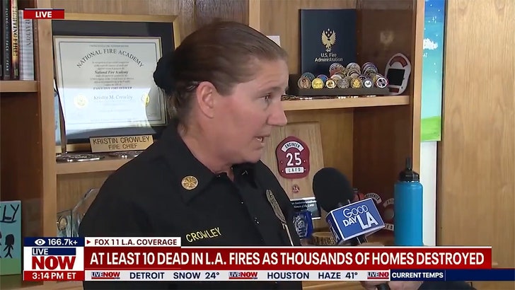 d6385ea733e9464a92cbd3cc374270cc_md-3 011125_kristin_crowley-kal