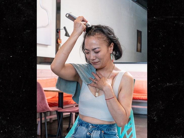 d8b2a93f2172460e8d42bb33bf888677_md chef Shirley Chung shaves head insta