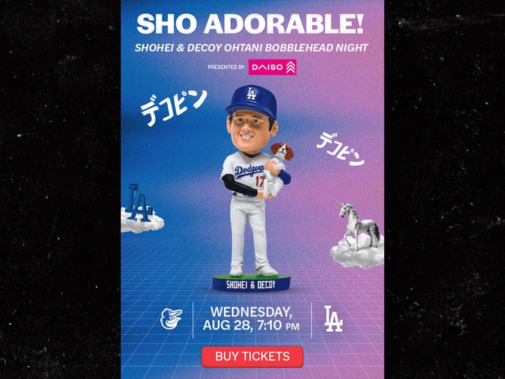 d940d2e8d0b04eacbceaa0a8ccda512d_md shohei ohtani and decoy bobblehead