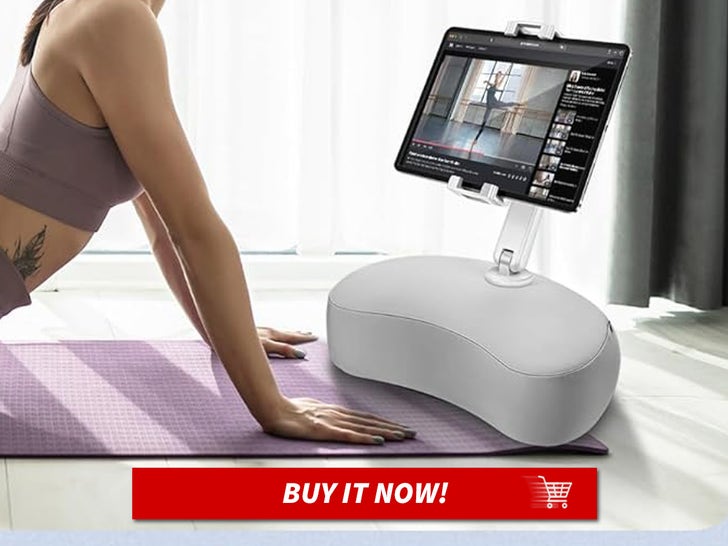 d9eee599ee4a48c18291e24dce33a594_md AboveTEK-Kindle-Tablet-Pillow-Stand-MAIN