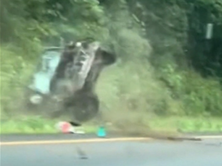 da1f8600a2864778872efb1de8935eea_md 081624_car_crash-sg3