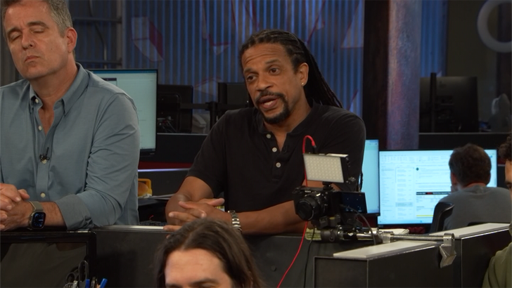 da73f79cceb34c91ab967cc4a08ba74b_md 100724_tv_clips_full.01_01_36_01.Still004