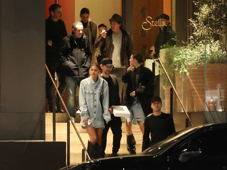 db2fce439d8540feb1e8a41a6c69ea09_md 1111-leonardo-dicaprio-50th-birthday-dinner-photos-primary-3