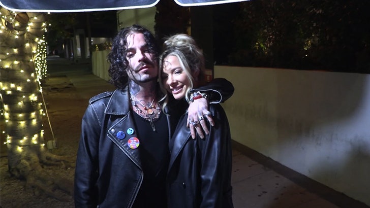 db91e9ca7072480f8e43c4496a95b1c8_md 111324_mod_sun-kal