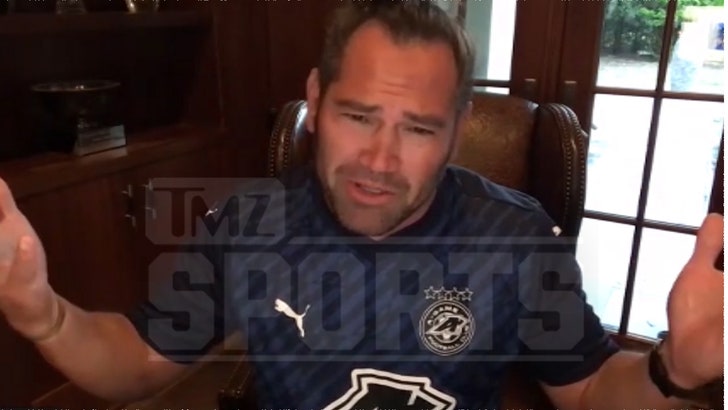 dc07ec42da3546828ad8fdb8db01733c_md 121224_johnny_damon_juan_soto-kal