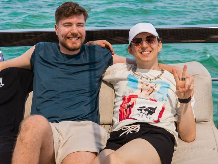 Ava Kris Tyson Social Shots