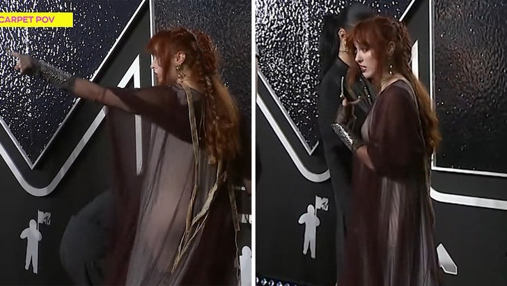 de91ce417ee04eadab4b42c284563f8c_md-1 091124_chappell_roan_kal