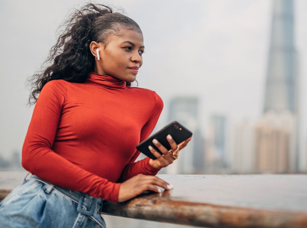 df06f558-7d08-4807-91e9-4a3498f7317c_1743416894 Shop Amazon Big Spring Sale AirPods Deals