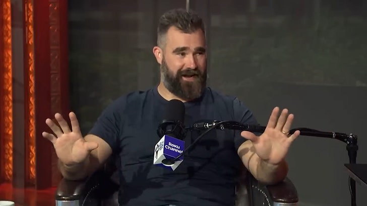 e2d2b6c5b09045cc9c1329d3419a53a7_md 112624_jason_kelce_kal