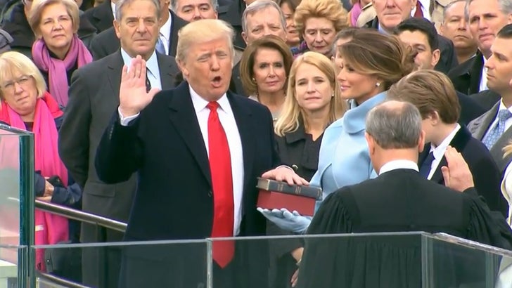 e4d99b63c6445f439f7afcab4ed338b2_md 012017_trump_swear_in_kal