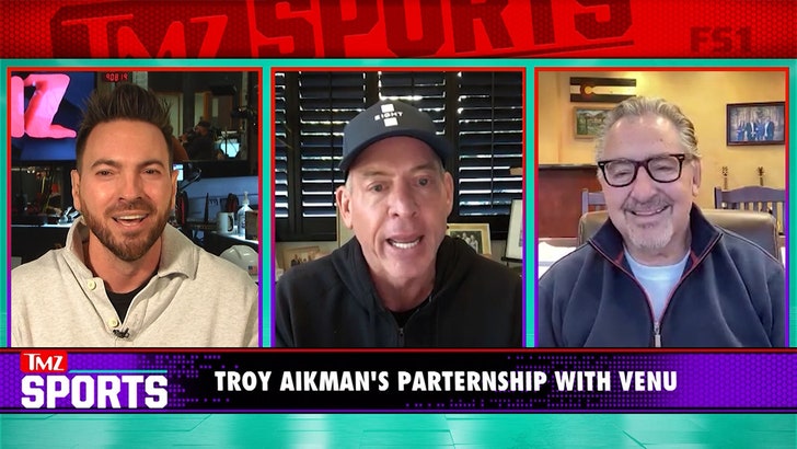 e6059ada7ddd47c28ac276694b35c350_md 121124_troy_aikman_beer_kal