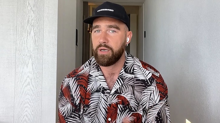 e6dabf071aeb4393a0fb3737d0c1db02_md 052424_travis_kelce_butker_kal