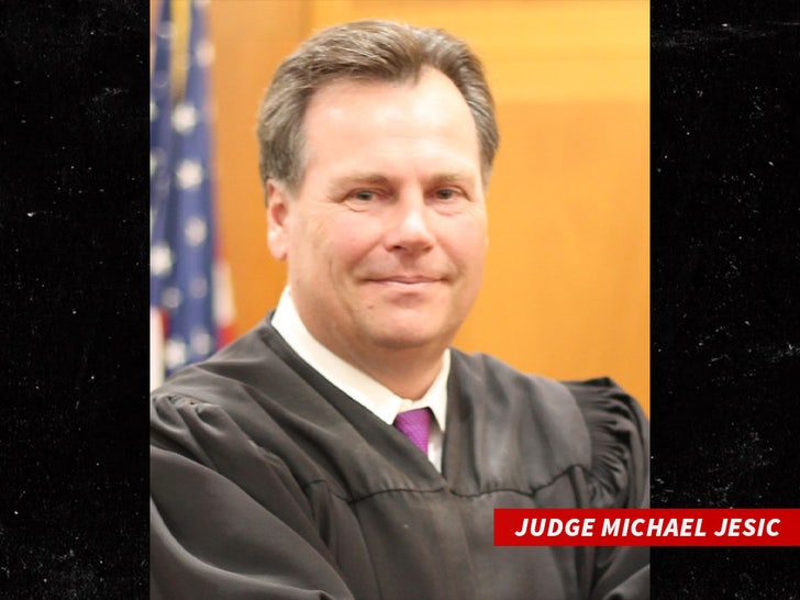 e92990e1480d4f838b9caf85b1c67323_md-1 Michael Jesic