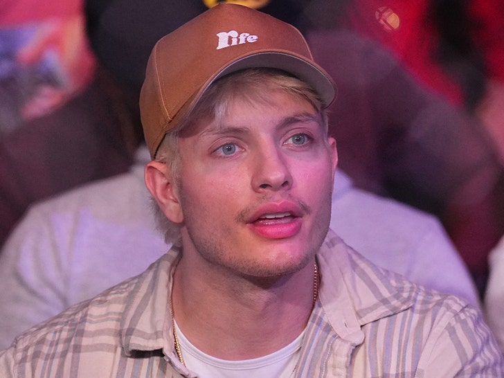 edbceb4d7aad449b9f4ee21688c1d337_md matt rife