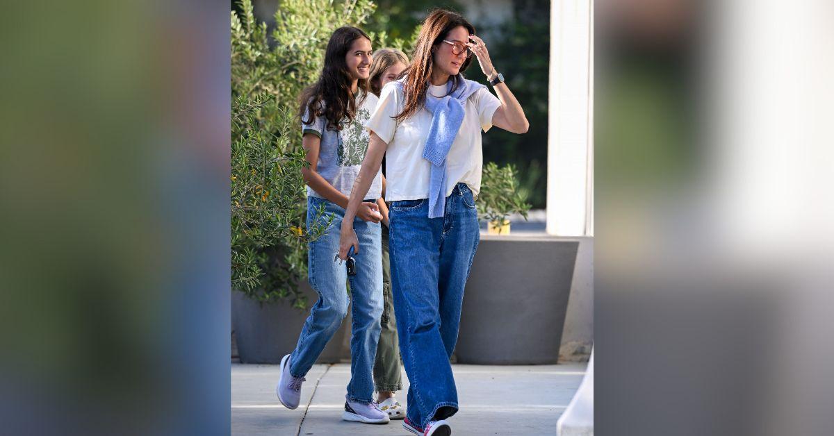 Photo of Emma Heming Willis and daughters