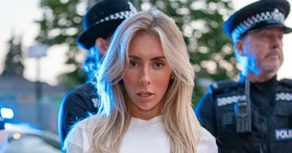 exclusive-bonnie-blue-desperate-to-get-married-for-second-time-but-is-gripped-with-fear-over-dating-after-her-mass-orgy-stunts2-1762365506071 Photo of Bonnie Blue
