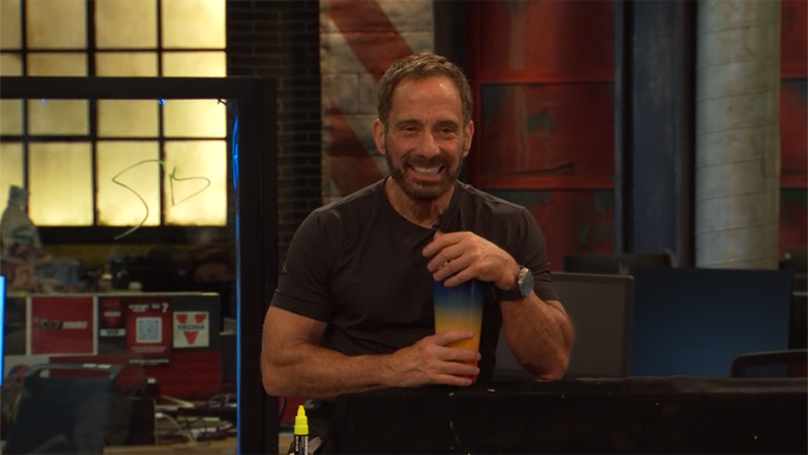 073124_tv_clips_bill_maher_travis_and_taylor.01_00_47_23.Still001