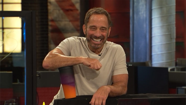 f11266aa2b6a4838b7123ecf9edae840_md tv_clips_bears