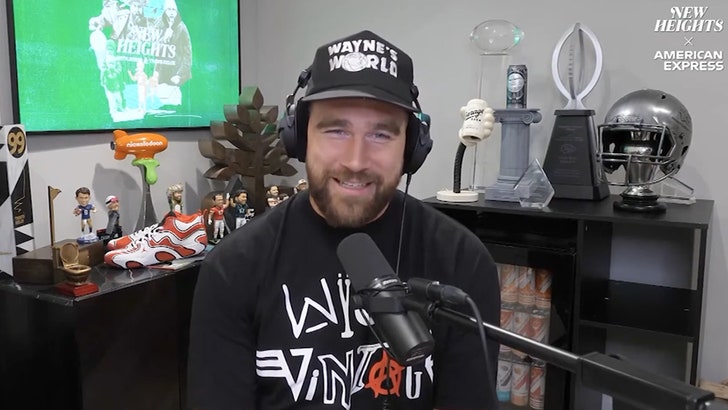 f1f563212345407abc847dd153bfd768_md 121824_travis_jason_kelce_kal