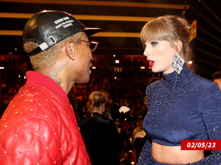 f331171739854e2e8efa61d904d0f4db_md taylor swift pharrel williams