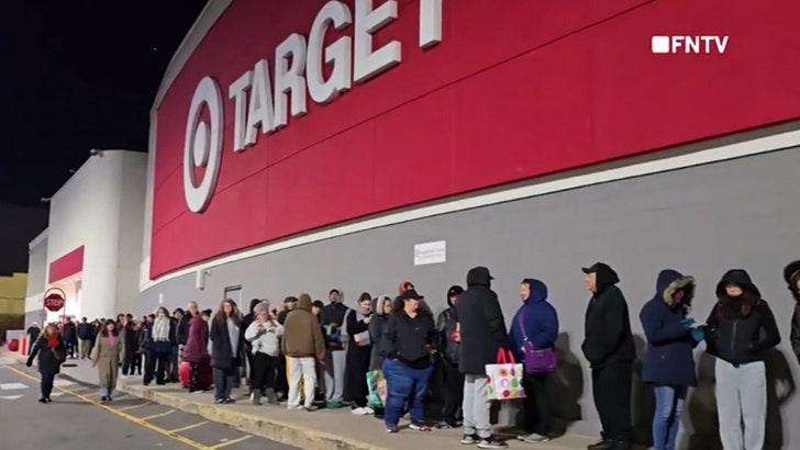 f34323db817942eeae29539191c22df6_md 112924_taylor_swift_target-kal