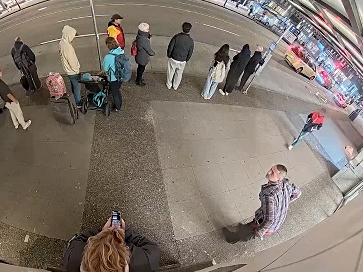 f46dde1e736e464c87f886af9101cee3_md 120424-vancouver-police-primary-3