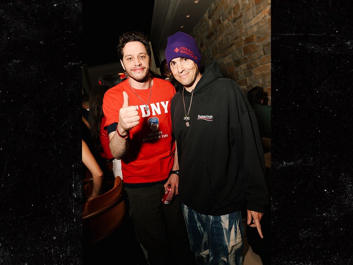 f7cca970227a4783aca76cc49a9dde84_md pete davidson shutterstock 1