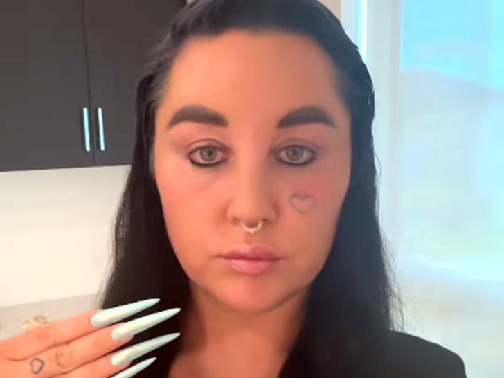 fbe4e7f53dff41748d3031071b694123_md amanda bynes neutral