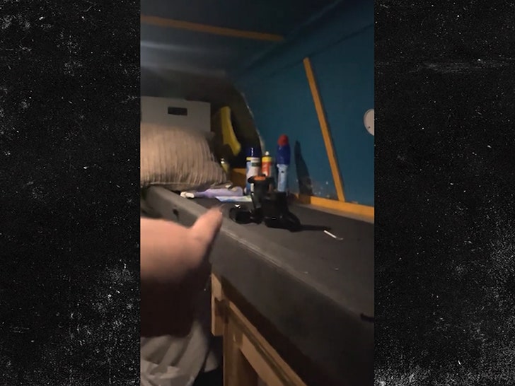 fcc94269ba2049d0b166cb9cdb49daf1_md 120324-jack-veal-primary-3