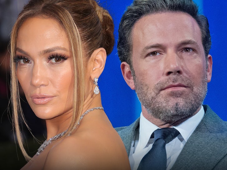 fd4baf79f8b140478527dd8e043846c4_md jennifer lopez ben affleck main