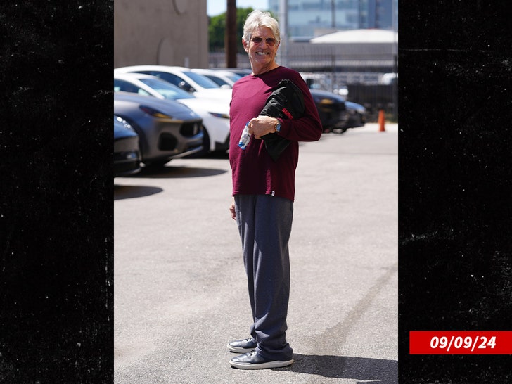 fe9fccfdb0ae42169c18fae171a5f1de_md eric roberts getty 1