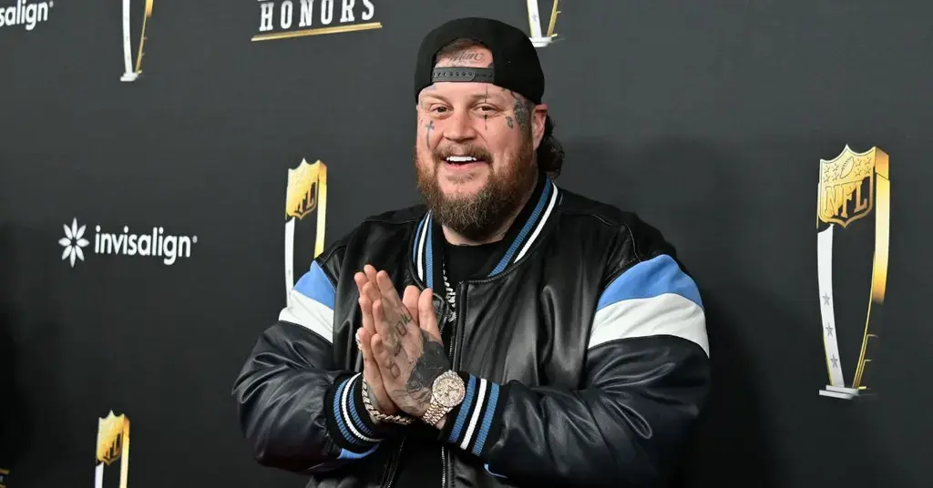 jelly-rolls-beard-free-transformation-family-stunned-weight-loss-journey-3-1763316119511 jelly rolls beard free transformation family stunned weight loss journey