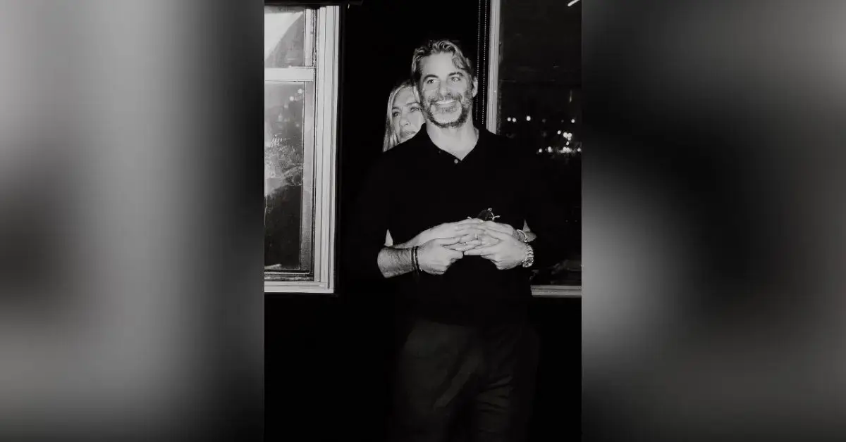 Photo of Jennifer Aniston and Jim Curtis