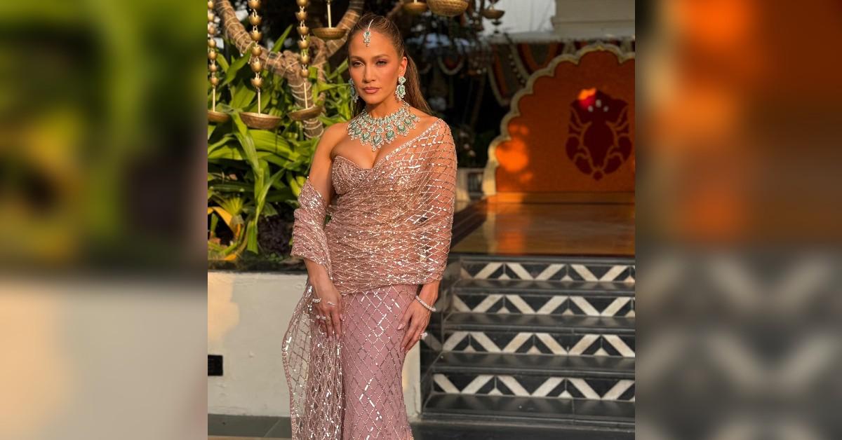 jennifer-lopez-hilariously-trolled-for-cursing-jewelry-brand-by-taking-a-fortune-to-promote-their-engagement-rings-despite-her-four-divorces5-1764184593922 Photo of Jennifer Lopez