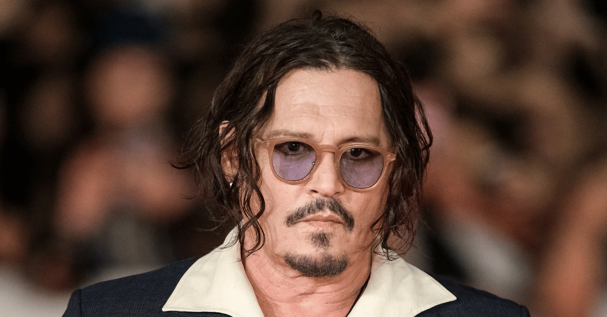 johnny-depp-unrecognizable-gray-hair-day-drinker-movie-2-1762466501583 Photo of Johnny Depp