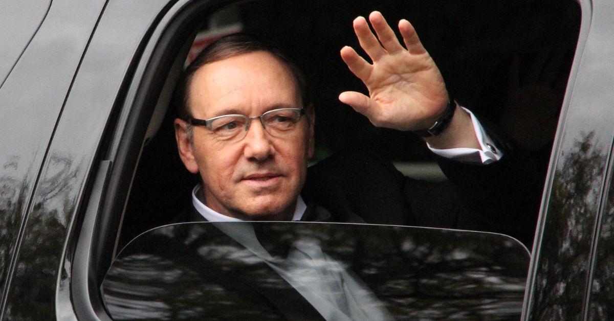 kevin-spacey-homeless-lost-house-1763597187216 Photo of Kevin Spacey