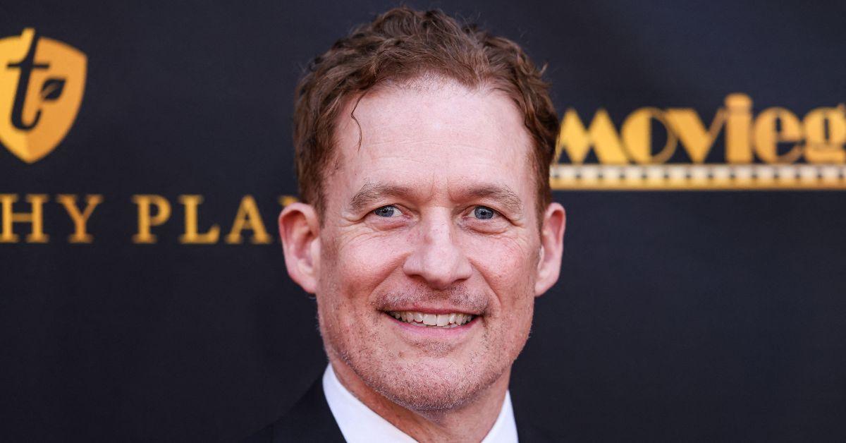 lori-loughlin-mossimo-giannulli-160million-divorce-ugly-2-1761036956192 James Tupper was spotted dining with Loughlin amid her separation from Giannulli.