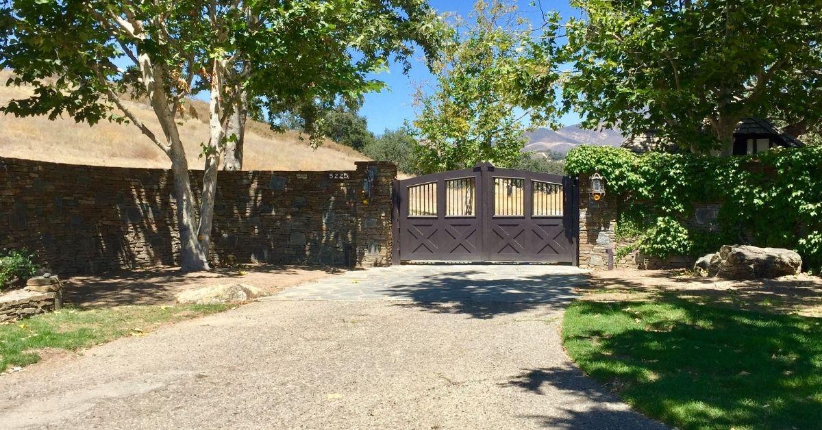 paris-jackson-estate-lawyers-skimmed-millions-lawsuit-2-1760610763988 An insider warned Michael Jackson's estate could face collapse over $400 million in potential payouts and IRS disputes.